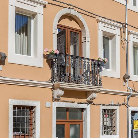 Apartment Melanie Pula Exterior photo